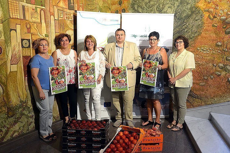 Aitona presenta una nova campanya de Fruiturisme interior