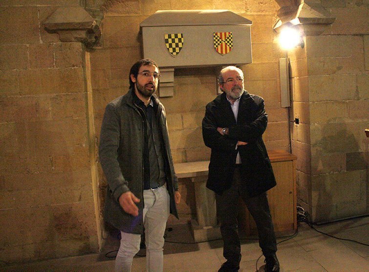 Joan Reñé i  Robert Porta visiten els espais que ocupaven els sepulcres
