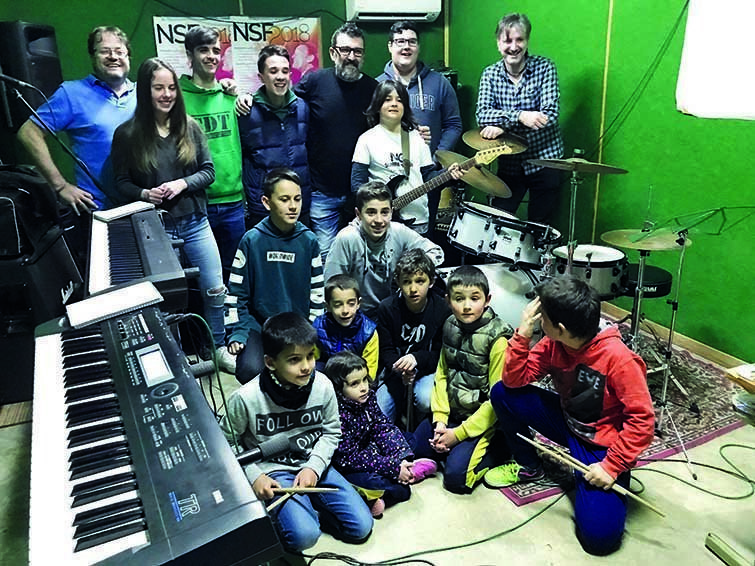 Els alumnes de l'Escola de Música de Castellserà