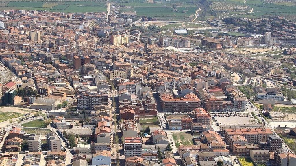 Imatge d'arxiu amb una vista aèria del municipi de Tàrrega. (Horitzontal)