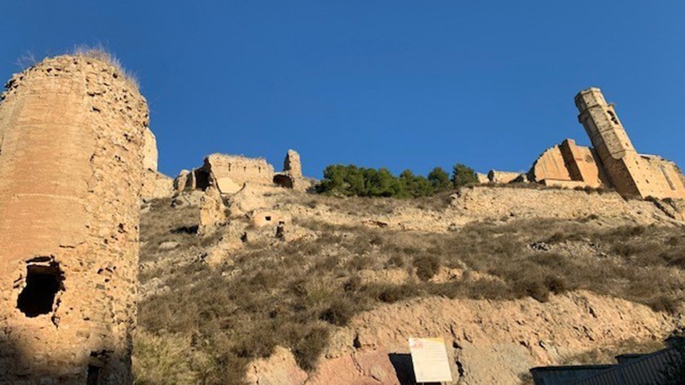 La Torre del Torrent del conjunt monumental del castell de Castelló de Farfanya recuperarà la seva imatge a partir del mes de febrer