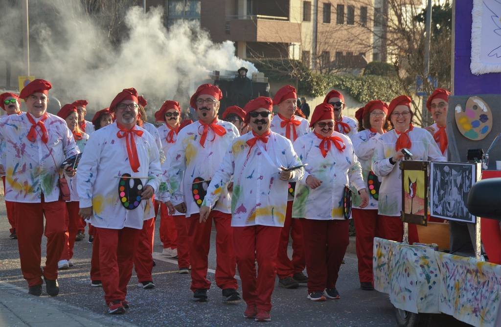 Els participants a la rua de Carnaval de Mollerussa