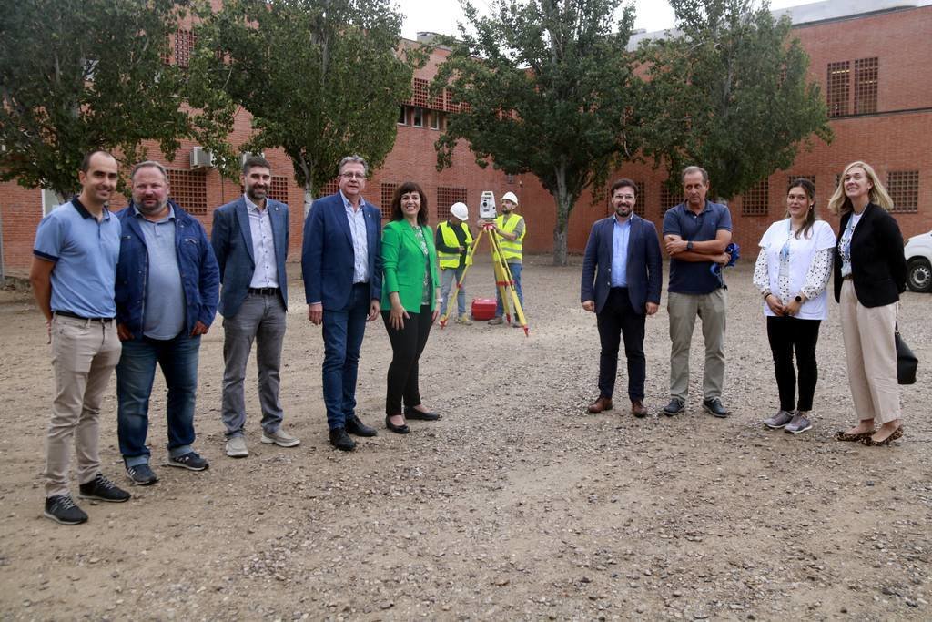 Autoritats i representants institucionals a la visita a les obres de l'ampliació del CAP de Tàrrega - Foto: Anna Berga