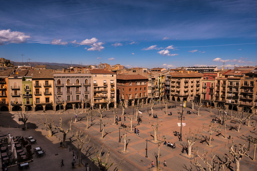 Foto de la plaça del Mercadal de Balaguer