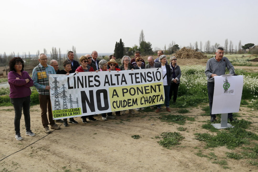 Roda de premsa de la plataforma Lleida contra la MAT a l'Horta de Lleida - Foto: Anna Berga