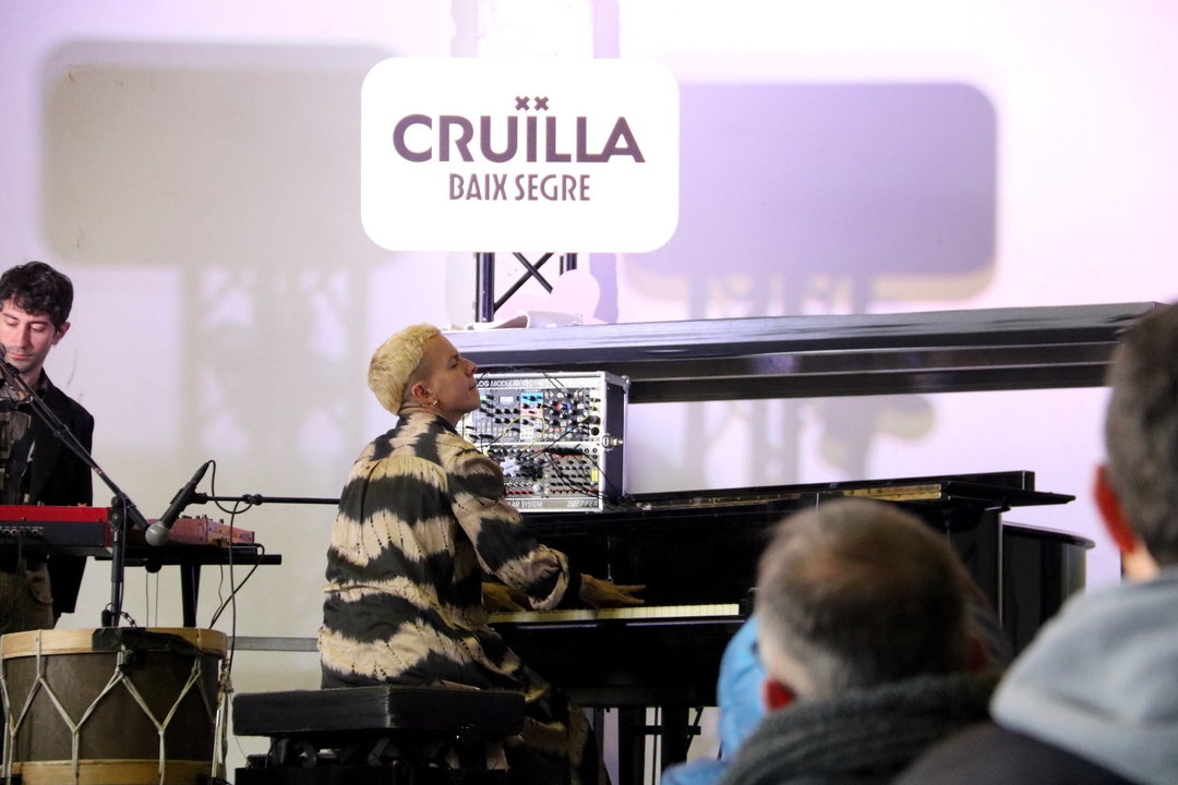 Concert de Clara Peya a l'espai Aitona Gourmet en el marc del Cruïlla Baix Segre - Foto: Alba Mor
