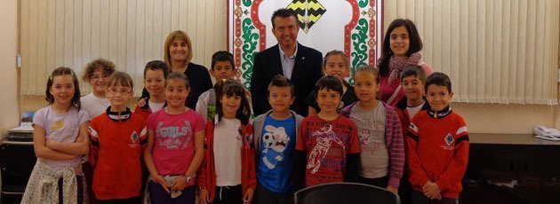  Melcior Claramunt va rebre als alumnes de l'escola Sant Miquel.                              