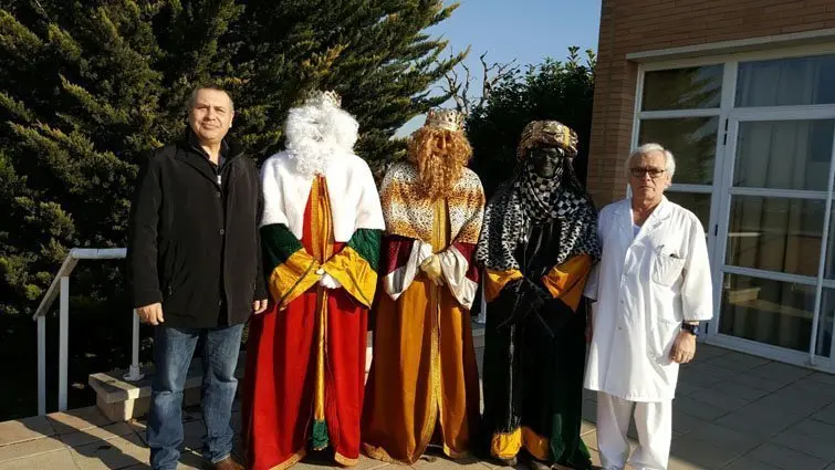 Els Reis visiten la Residència Torrent de Vila-sana