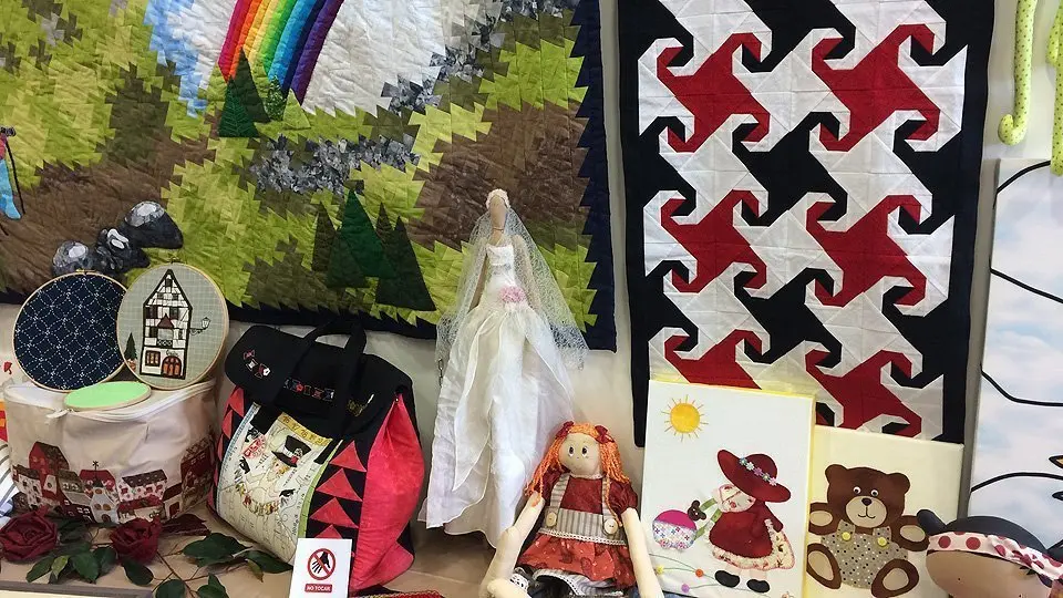 Exposició dels treballs de l'associació Adoli de Linyola (1)