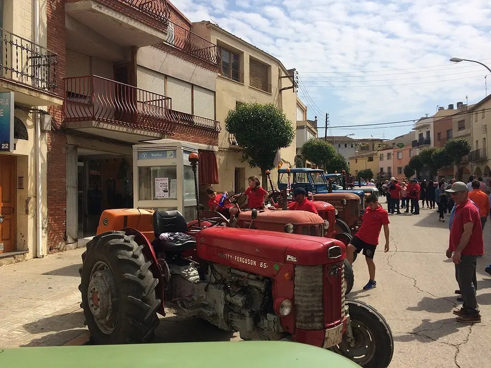 Mostra de tractors clàssics i històrics en la Fira de la Camamilla de Linyola (5)