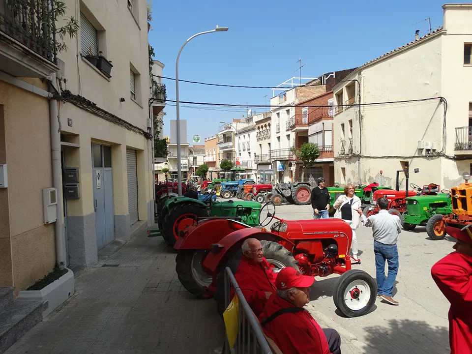 Exposició de tractors antics a la Festa Major de Linyola 2023 - Foto: Ester Barta