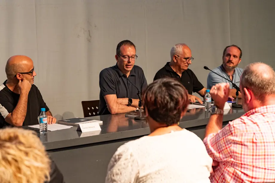 Presentació de la 14a revista Mascança a L'Amistat de Mollerussa - Foto: Jordi Vinuesa
