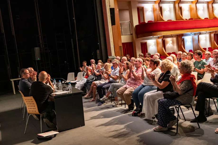 Presentació de la 14a revista Mascança a L'Amistat de Mollerussa - Foto: Jordi Vinuesa