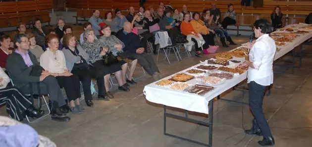 La Jornada gastronòmica va tenir lloc a la Sala del Ball de Sidamon. 