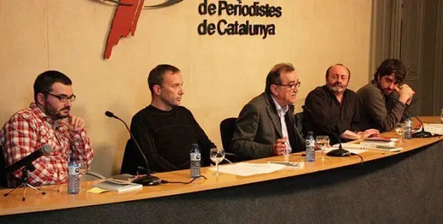 David Bassa, segon per l&#39;esquerra,  en la presentació de l&#39;Anuari Mèdia.cat.