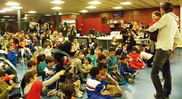 Les històries narrades pel grup Ail’as en l&#39;aniversari de la Biblioteca.