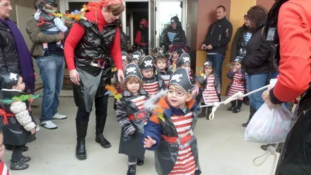 La quitxalla prepara la celebració del carnestoltes a les Garrigues.