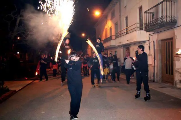 Foc i percussió amb el grup de jovent del Poal. 