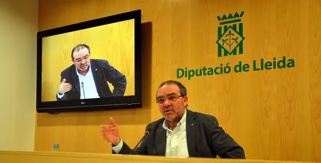 El president de la Diputació Joan Reñé en la roda de premsa.