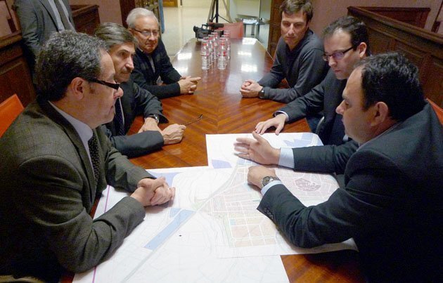 Antoni Villas, en la reunió amb Macias, Solsona i Alturo.