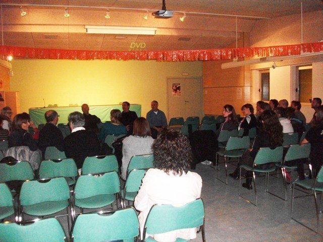 Els assistents al cinefòrum a la Casa de la Cultura de les Borges