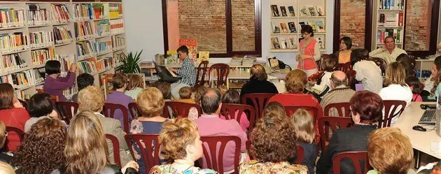 Alumnes de l&#39;Aula de Música van participar en la Revetlla.