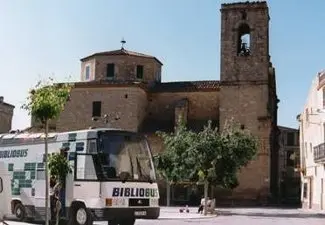 L&#39;antic bibliobús, que es va substiituir l&#39;any 2003