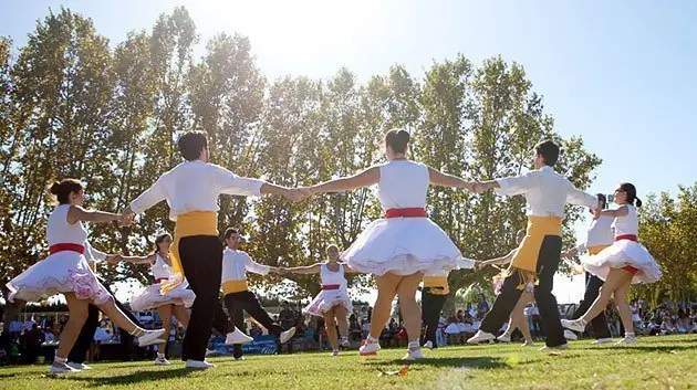 Bellvís va acollir la penúltima trobada del Campionat de Colles Sardanistes.