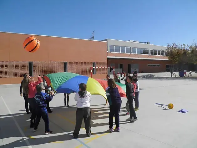 L&#39;escola Pompeu Fabra de Mollerussa celebra la Castanyada.  