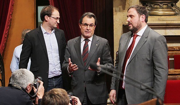 Herrera, Mas, Junqueras, en la sessió que es va aprovar el procés d&#39;autodeterminació.