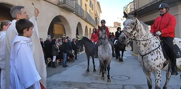 La tradicional benedicció dels animals a la plaça de l&#39;Esglèsia.