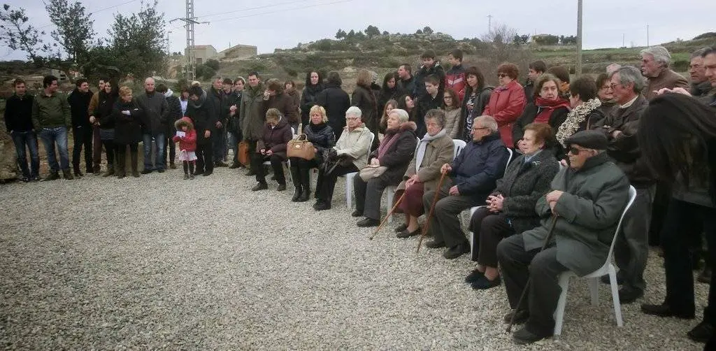 Homenatge a les víctimes de les bombes a Fulleda