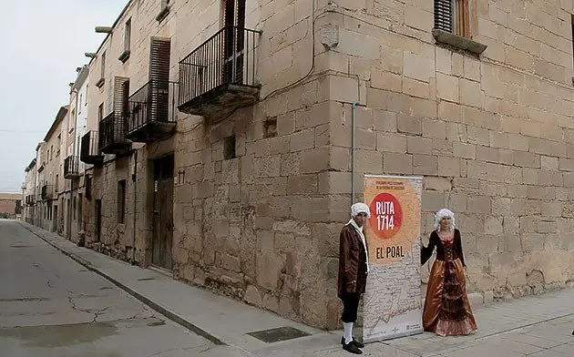 Imatge de la façana de Cal Castell escenari principal de les visites de la Ruta 1714.