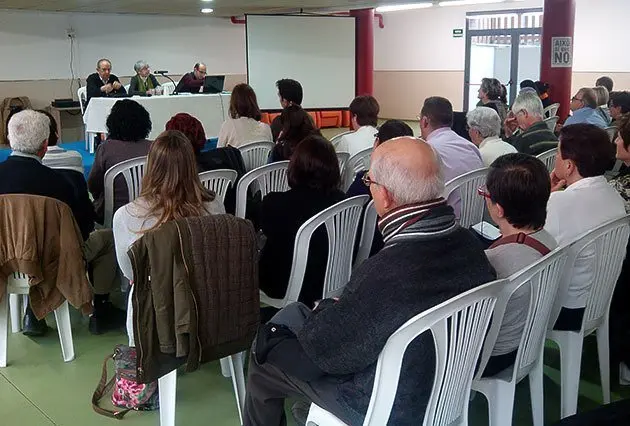 Angelina Roure presideix l&#39;assemblea anual d&#39;ACUDAM