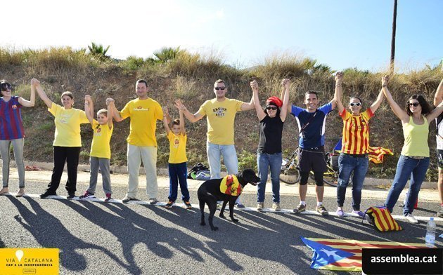 El Tram 168 de la Via Catalana de l&#39;11 de setembre amb gent de Les Garrigues