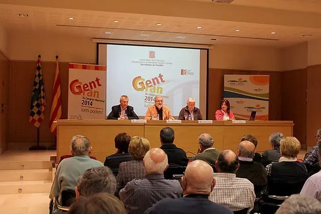 Fabregat i Forné presideixen la trobada amb la Gent Gran del Pla d'Urgell.