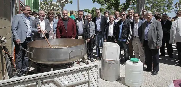 Les autoritats convidades a la Festa de les Cassoles de Golmés.