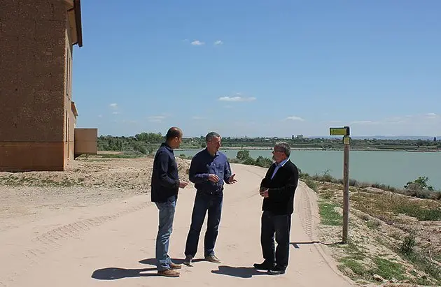 Francesc Fabregat visita les obres d&#39;arranjament del camí de l&#39;Estany.