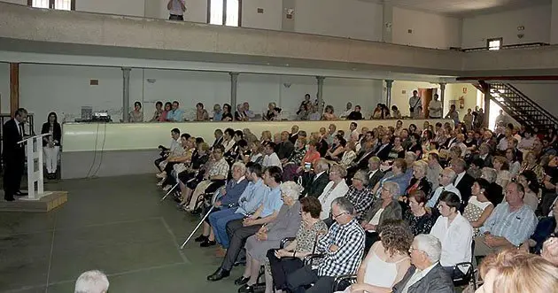 L&#39;alcalde del Poal, Rafel Panadès va dirigir unes paraules als vilatans. 