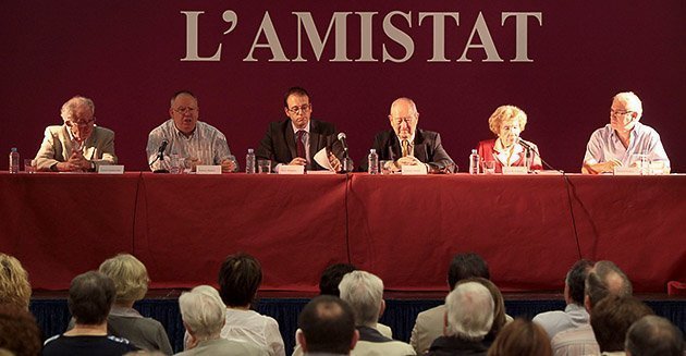 Lladonosa, Mestre, Solsona, Niubò, Freixes i Molino en la presentació.
