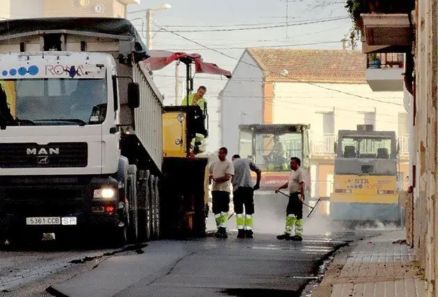 Les obres de pavimentació dels carrers de Bell-lloc finalitzaran aquesta setmana.