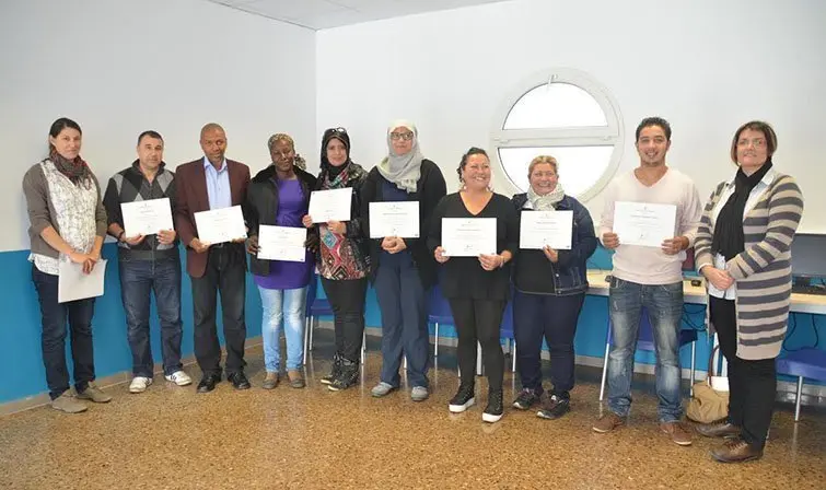 Els participants en el Curs de noves tecnologies del Pla de Barris Mollerussa.