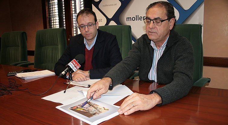 Marc Solsona i Josep Lavín mostren el projecte del Banc d&#39;Aliments a Mollerussa.
