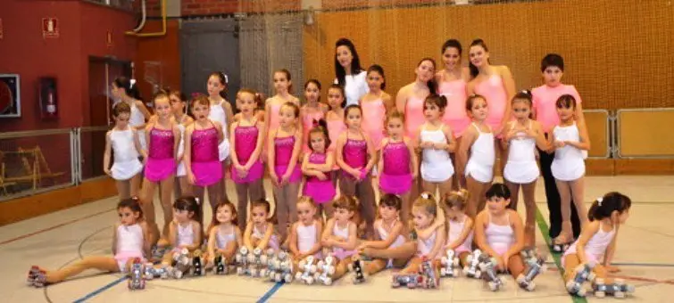 Les patinadores artístiques del grup baby's del CH Juneda