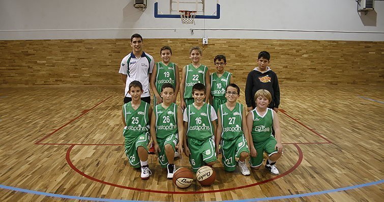 Un dels equips del Club Bàsquet Bellvís que competeix a les noves instal·lacions.