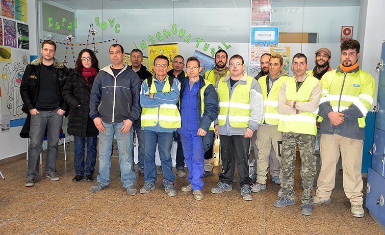Grup de treballadors que han participat en els programes d&#39;ocupació de l&#39;Ajuntament.