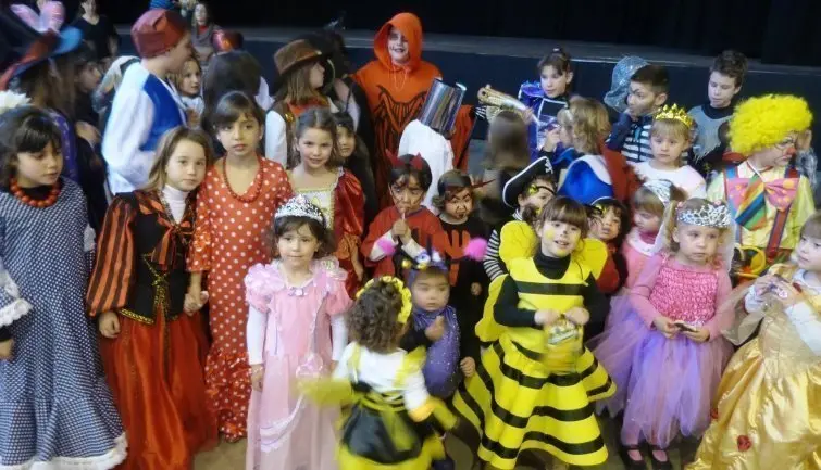 Carnestoltes infantil al Pavelló de l'Oli de les Borges-2