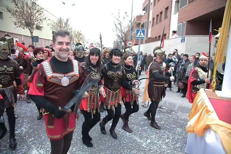 Multitudinària Rua de carnestoltes 2015 a Mollerussa.
