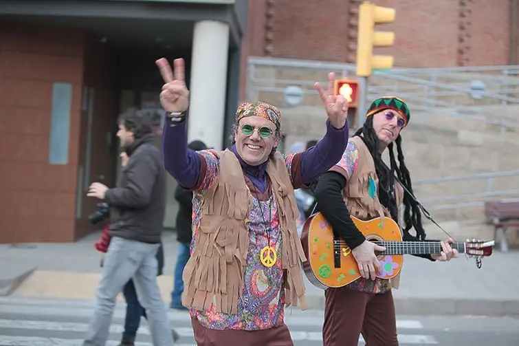 Multitudinària Rua de carnestoltes 2015 a Mollerussa.