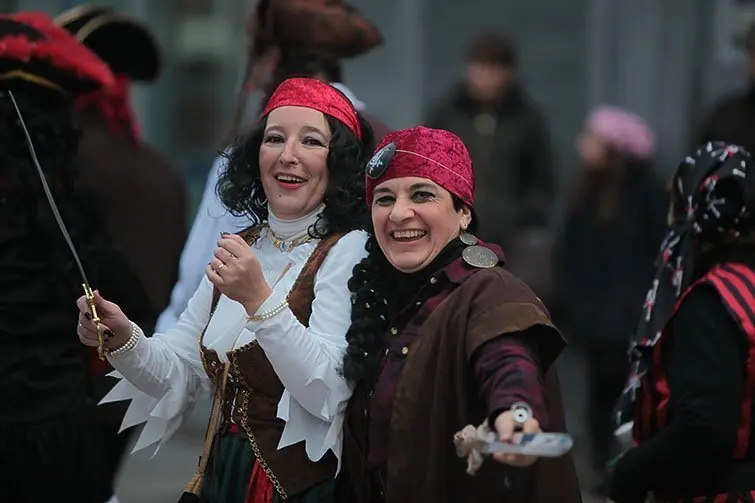 Multitudinària Rua de carnestoltes 2015 a Mollerussa.